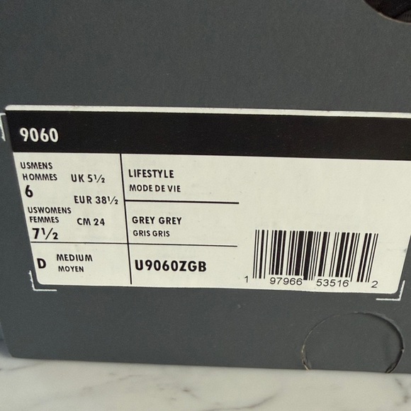 New Balance 9060 Sneakers - Picture 2 of 3